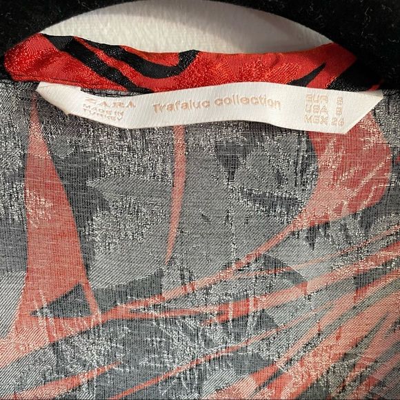 💝(3/$25) Zara Tropical Print Button Up Blouse Red Black Long Sleeve - Picture 7 of 8